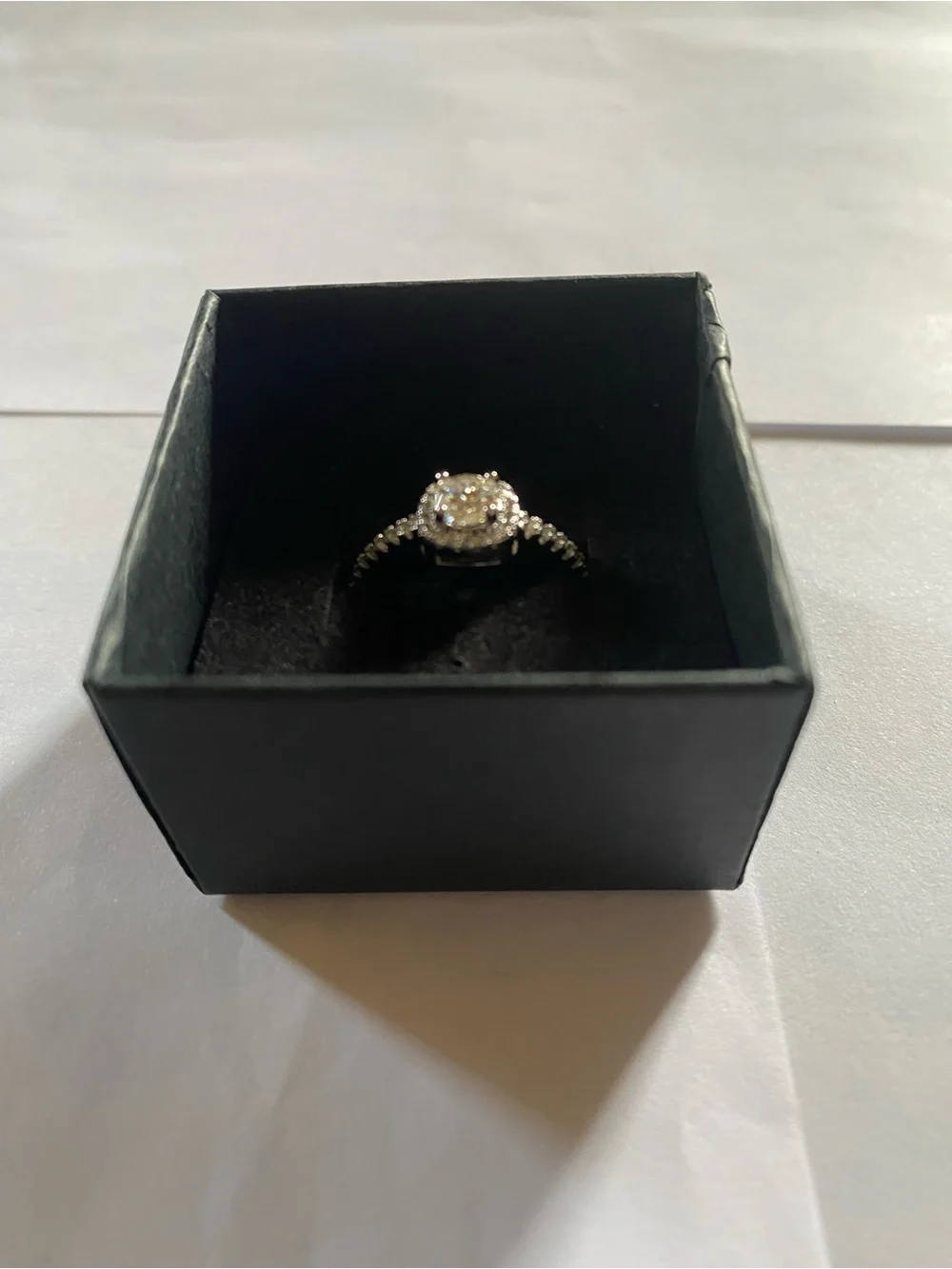 VVS1 Moissanite Engagement Ring - Silver Round